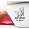 Babytier im Auto 
