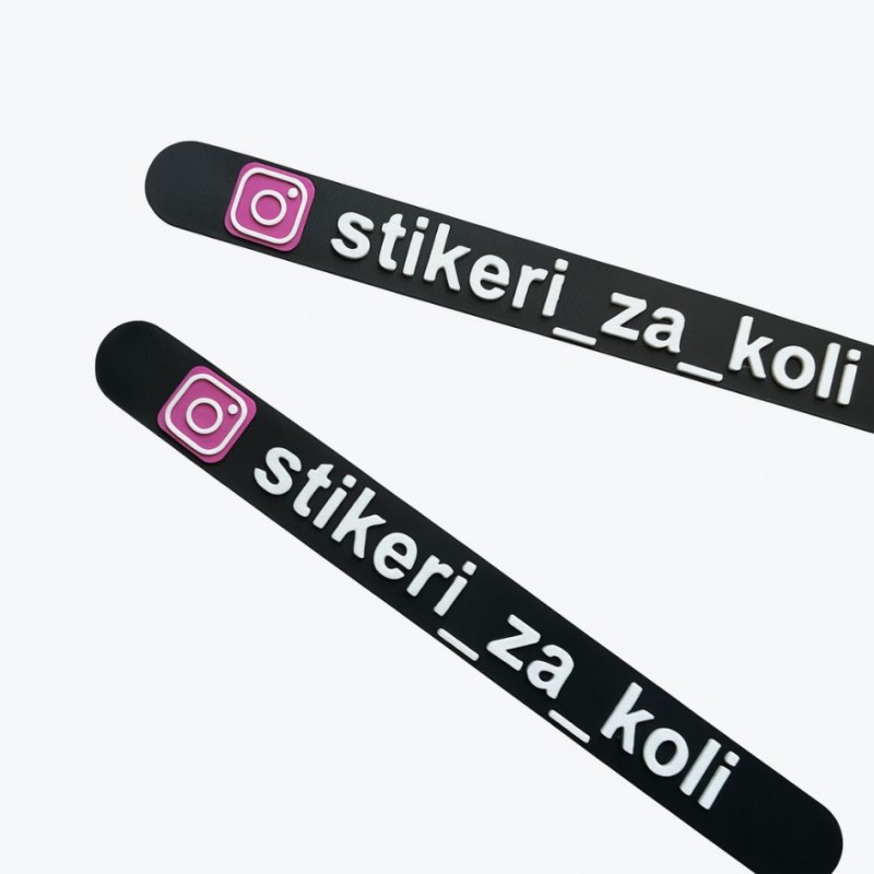 Instagram 3D Aufkleber mit Benutzername stiker_za_koli in Schwarz-Weiß