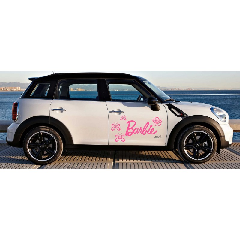 Barbie mit Schmetterlingen und Blume